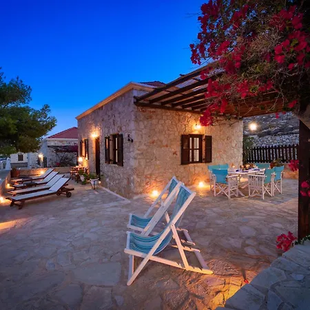 Ftenagia Semesterbostad *