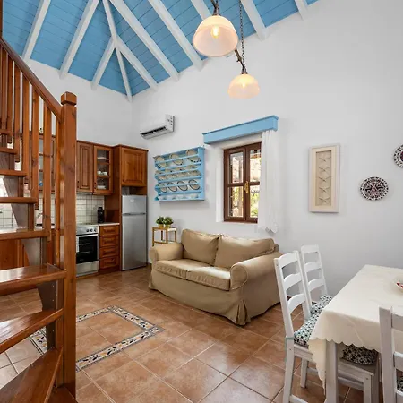 Ftenagia Ferienhaus Chalki Town